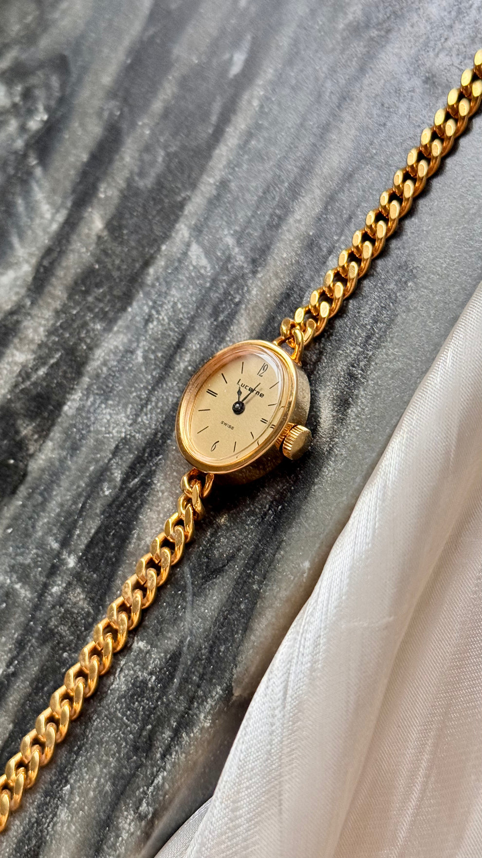 Mila vintage watch