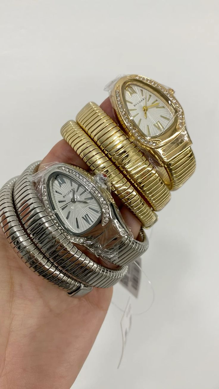 Snake quartz watch