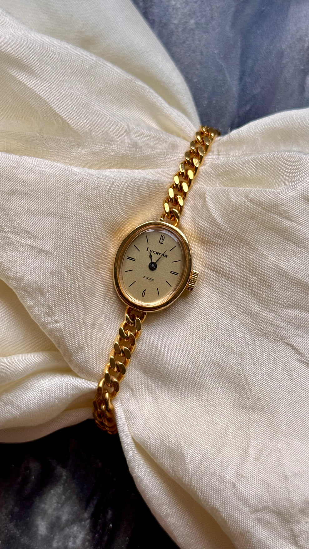 Mila vintage watch