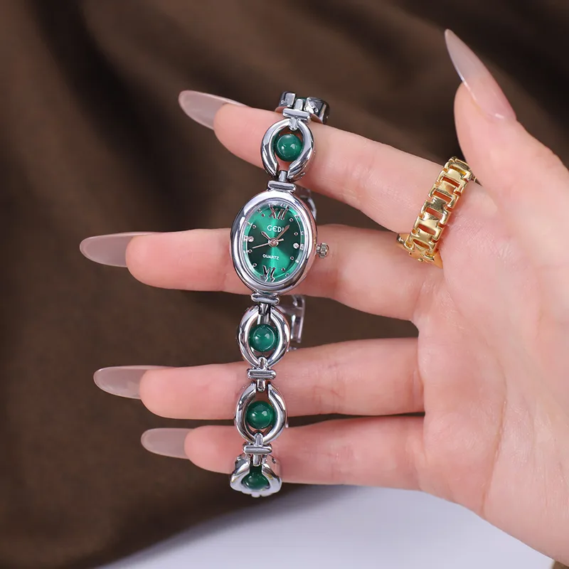 Vacation classic buckle quartz watch