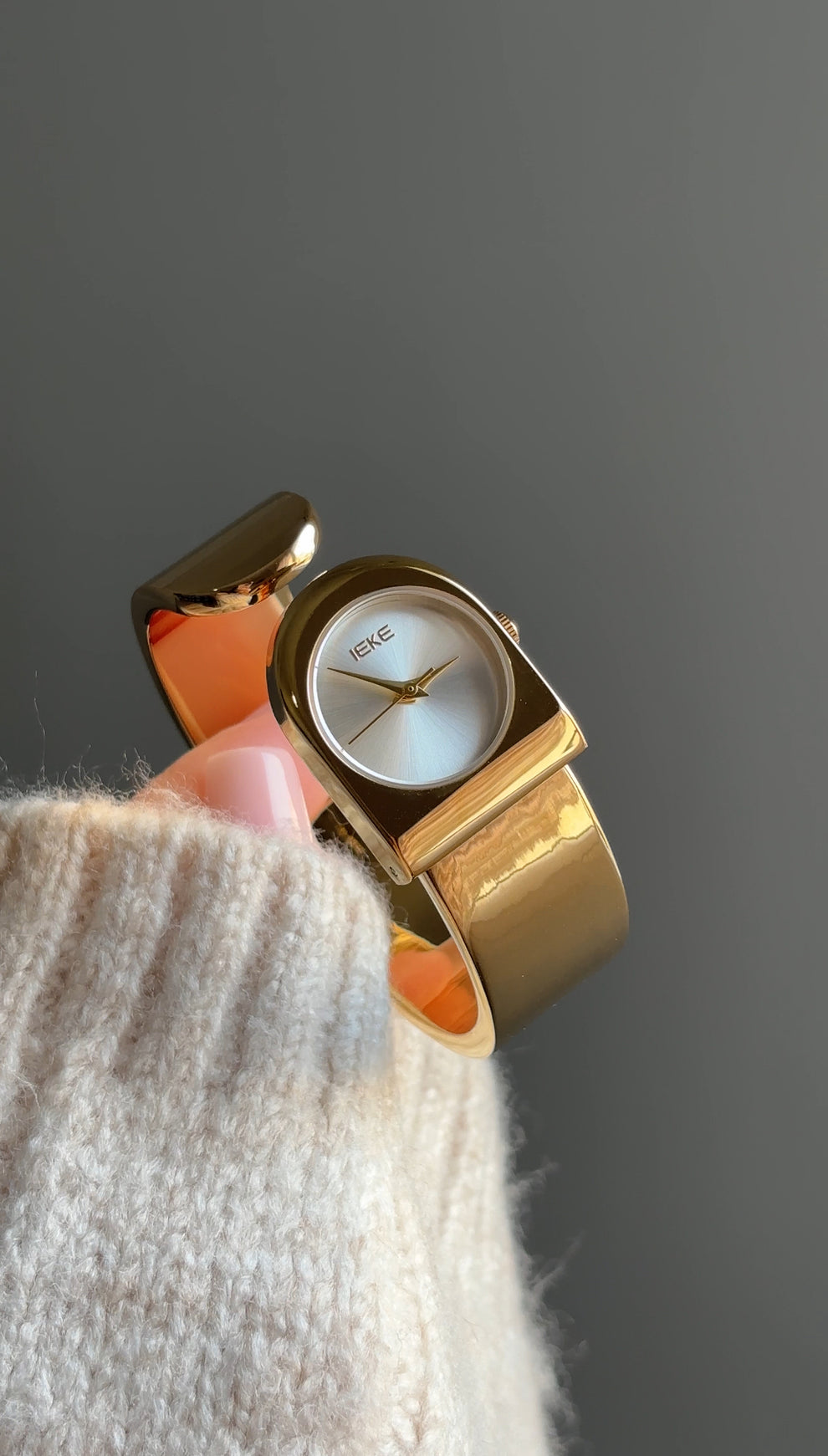 IEKE bracelet watch