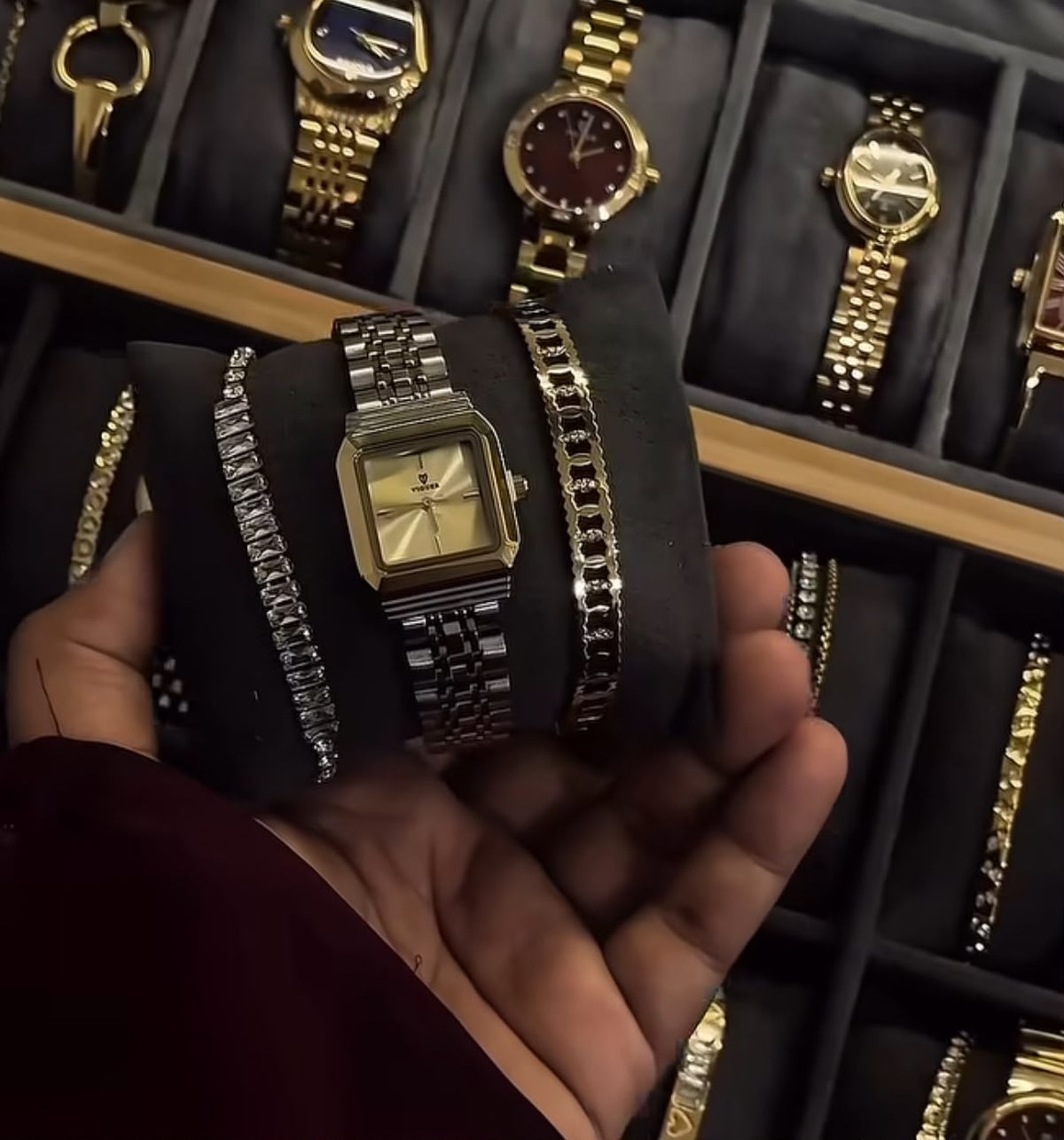 Elle signature watch stack